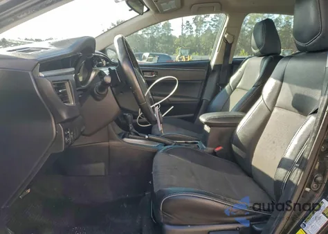 2015 Toyota Corolla L z USA, uszkodzony, nr VIN 2T1BURHEXFC335587